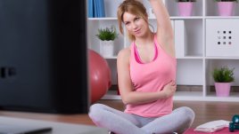 Няколко лесни упражнения за стегната фигура (видео)