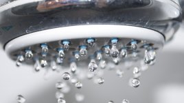 Ползите от студените душове през зимата