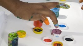 Безвредна боя за рисуване за деца