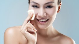 3 тоника за мазна кожа, които свиват порите