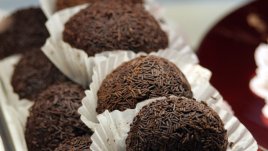 Бонбони с пияни вишни 