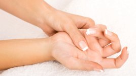 14 неочаквани начина, по които увреждате ноктите си