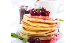 Сос с череши за сладолед, палачинки, гофрети