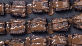 Брауни с ядки и шоколад без печене