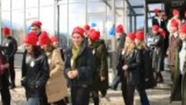 Помощ за три българчета заразени със СПИН