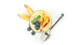 Здравословно смути с боровинка и праскова