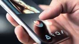 5 странни неща, които мъжете правят, когато харесват жена 