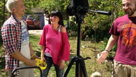 Део и Елена празнуват Великден в Смолян