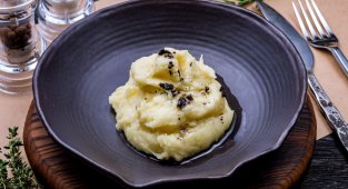 Картофено пюре с черен трюфел