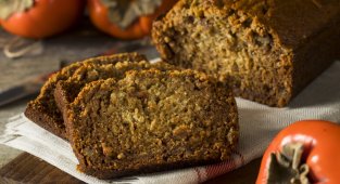 Кекс с райски ябълки, орехи и аромат на канела