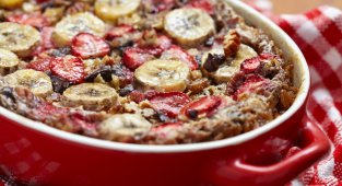 Печени овесени ядки с шоколад, ягоди и банан