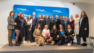 Fibank представи традиционния си благотворителен календар в подкрепа на художествената гимнастика 