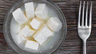 Как се прави саламура за сирене – лесна рецепта