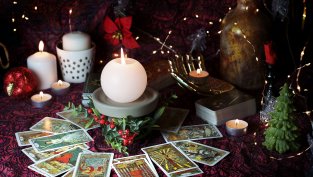 Таро карти за декември за всяка зодия