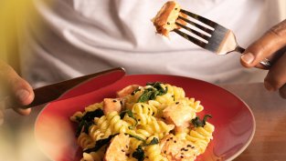 Паста с рикота и сушени домати