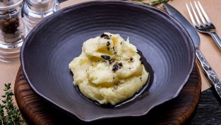 Картофено пюре с черен трюфел