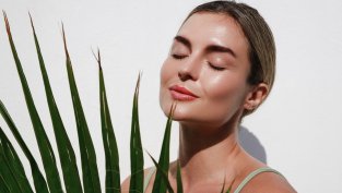 Супер съставки в лятната козметика за кожата