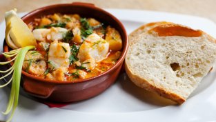 Трапезата на Кръстовден