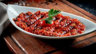 Рецепта за турска разядка Езме (Видео)