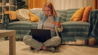 Мъдър бюджет: 6 съвета как да спестим за празниците отрано