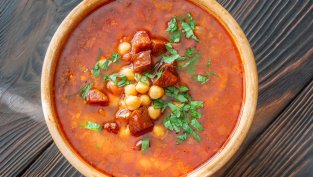 Яхния с нахут за 15 минути