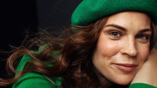 Тя не гони – тя избира: навиците на жените, които мъжете не забравят