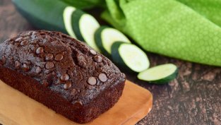 Много вкусен кекс с тиквички и шоколад