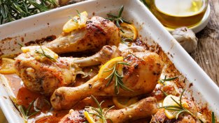 Пиле по гръцки в тава