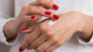 Любимите 8 грижи за красиви ръце