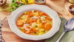 Зимни стимулатори на имунитета – кореноплодни, билки и бульони