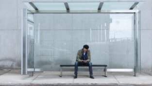 Ще се случи ли обезопасяването на спирките на градския транспорт