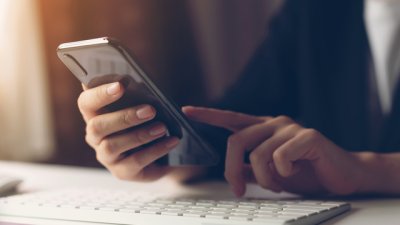 Млади професионалисти влизат в топкомпании, без да излизат от дома си