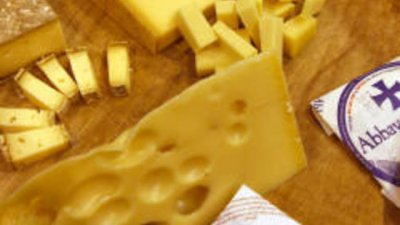Сирене и кашкавал с палмово масло вече няма да са "млечни продукти"