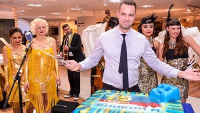 Еником-М празнува 15-тия си рожден ден с отваряне на нов магазин