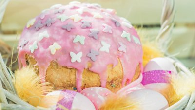 Как да декорирате великденските козунаци