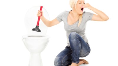 Как да отпушите запушената тоалетна? 