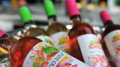 Закриват седмица на красотата с вино VERANO AZUR