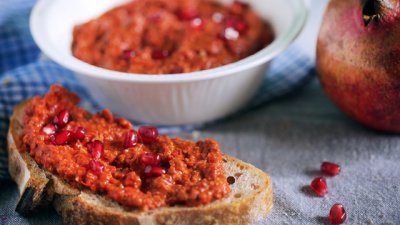 Мухамара – разядка с чушки и орехи