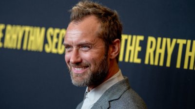 Джъд Лоу стана баща за шести път на 47