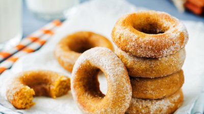 Тиквени понички с канела