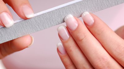 3 прости стъпки срещу чупливи нокти