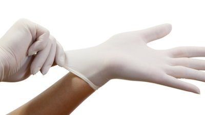 Еднократните ръкавици – предпазват ли от заразяване с коронавирус? 