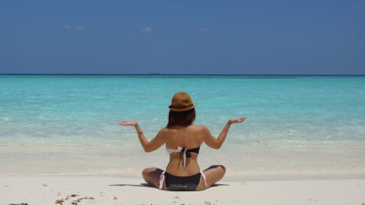 Как да имаме бронзов тен и да защитим кожата през лятото?