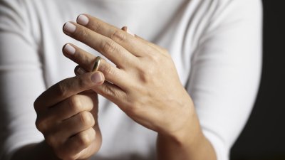 Възстановяване на самочувствието след раздяла – какво помага?