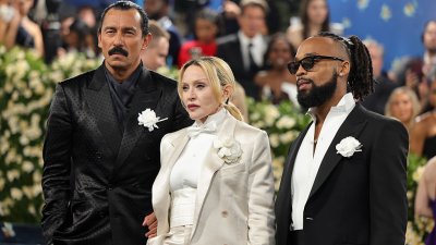 Мадона, Деми Мур и Памела Андерсън бяха гости на Met Gala 2025 (+Снимки)