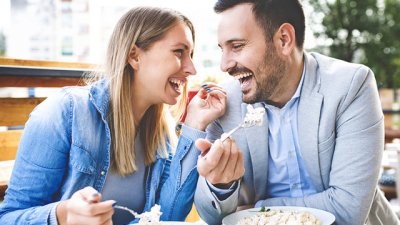 10 важни стъпки, които е важно да следваме в една връзка