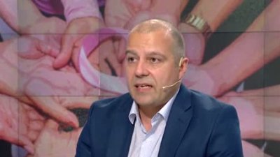 Мамологът д-р Виктор Йорданов: Жените да следят за хлътване, когато се преглеждат сами