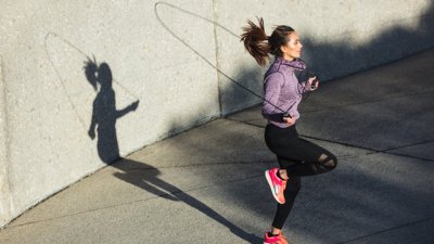 Скачане на въже – защо е полезно и как да го направите по-ефективно