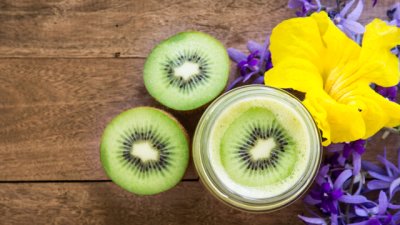 4 цветя, подходящи за вашите смутита и сокове