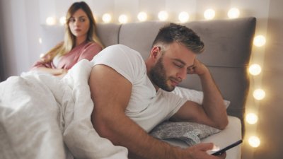 Какво да правите, ако подозирате половинката си в изневяра 